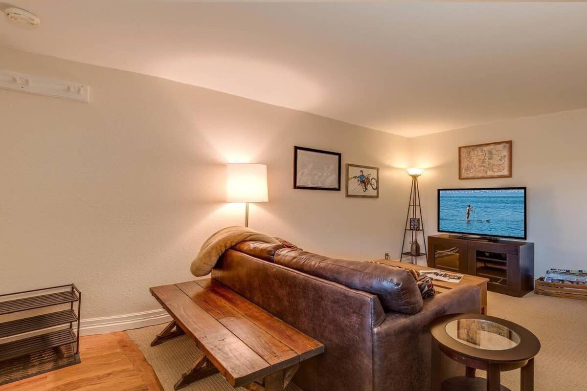 Cozy Red Roost Essential Getaway